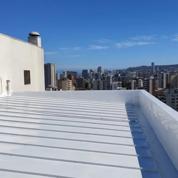 Instalación de techumbre metálica